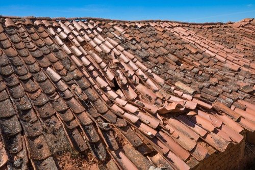 warning signs you need a new roof sagging